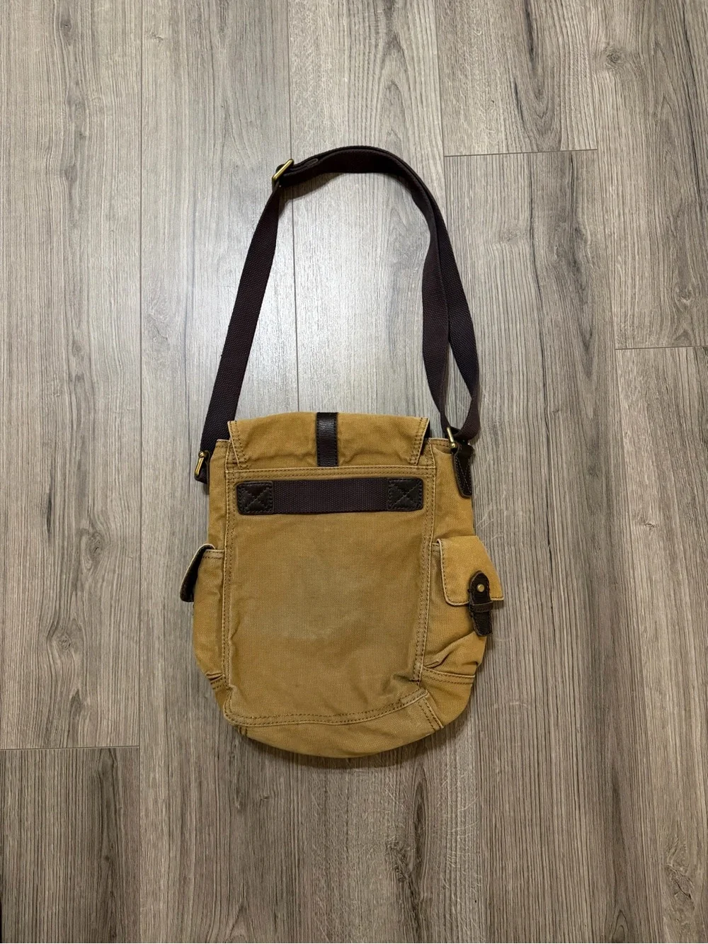 Fossil Men's Tan Canvas Messenger Bag with Dark Brown Accents